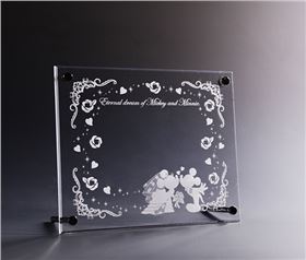 有機(jī)玻璃相框 有機(jī)玻璃相框