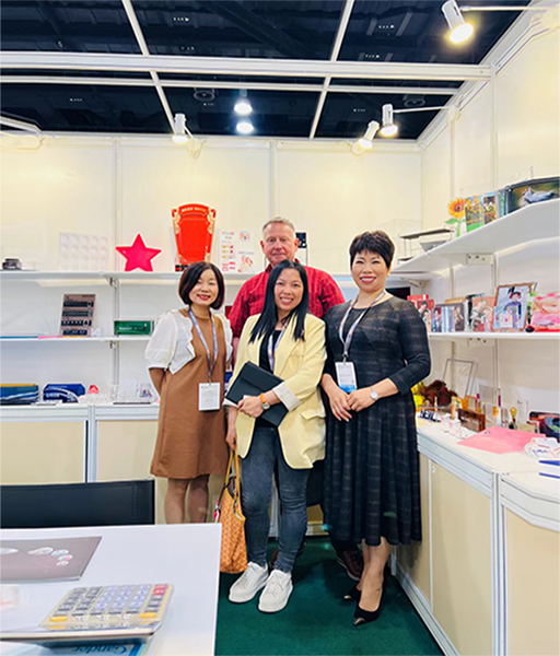 亞克力加工廠.jpg 亞克力加工廠.jpg